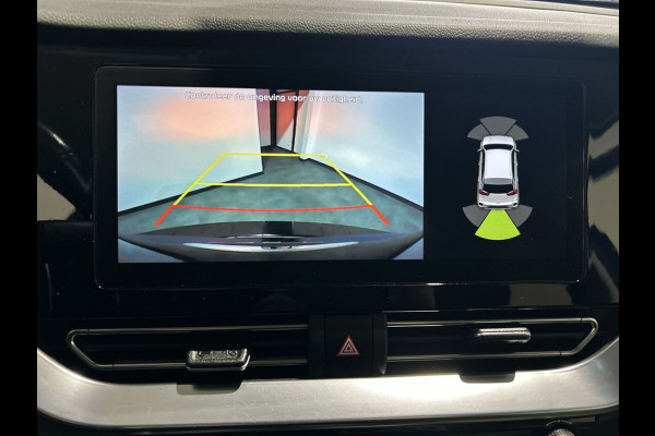 Kia e-Niro DynamicPlusLine 64 kWh Parkeercamera | Navigatie Soh (batterijcheck) Waarde 95,0 %!