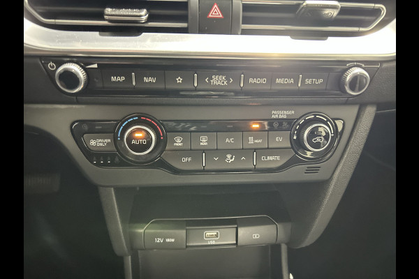 Kia e-Niro DynamicPlusLine 64 kWh Parkeercamera | Navigatie Soh (batterijcheck) Waarde 95,0 %!