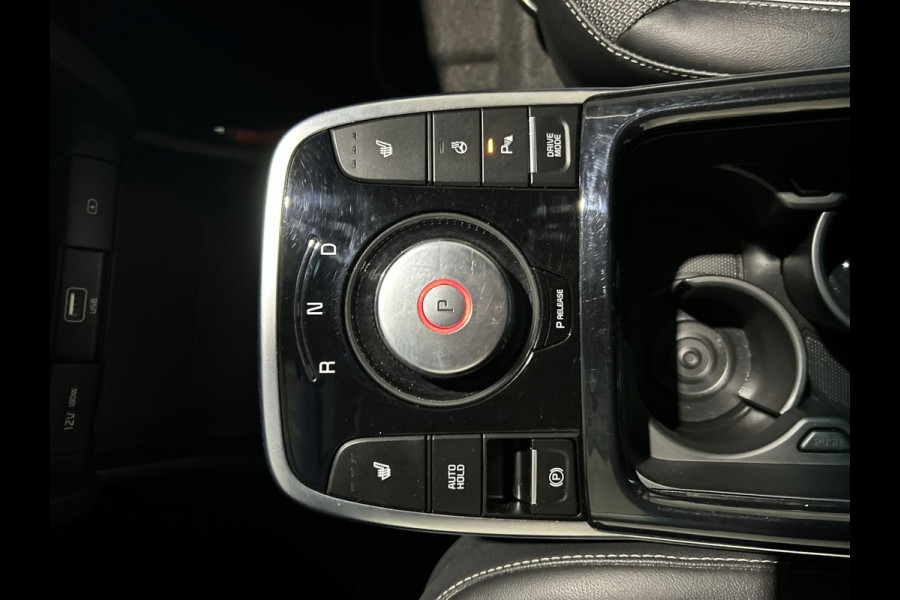 Kia e-Niro DynamicPlusLine 64 kWh Parkeercamera | Navigatie Soh (batterijcheck) Waarde 95,0 %!