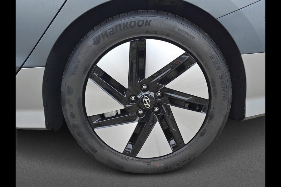 Hyundai IONIQ 6 Connect 77.4 kWh | Achterstoelen verwarmd | Adaptief Cruise Control | Apple Carplay/Android Auto