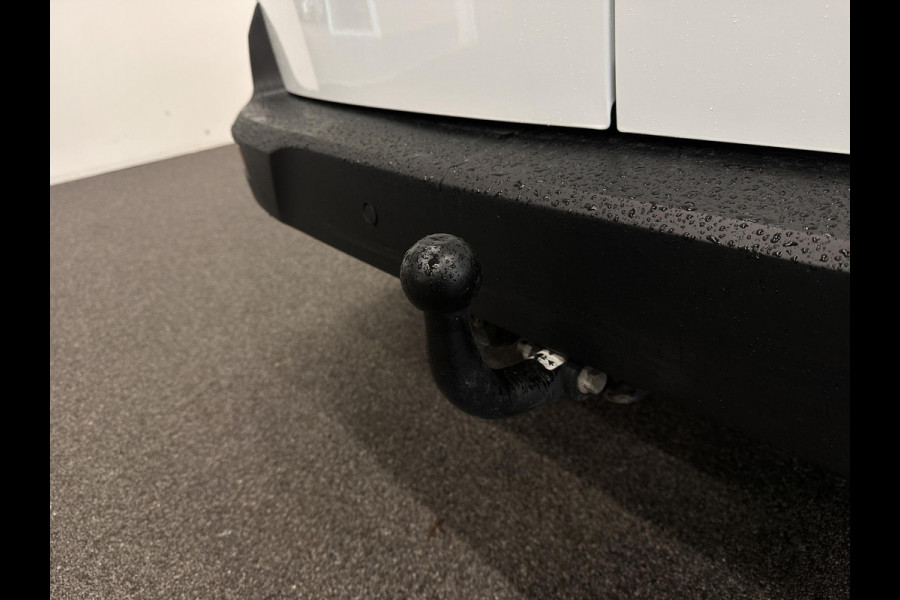 Ford Transit Connect 1.5 TDCI L1 Trend Trekhaak Navigatie Apple Carplay/Android Auto Camera Parkeersensoren achter Airco