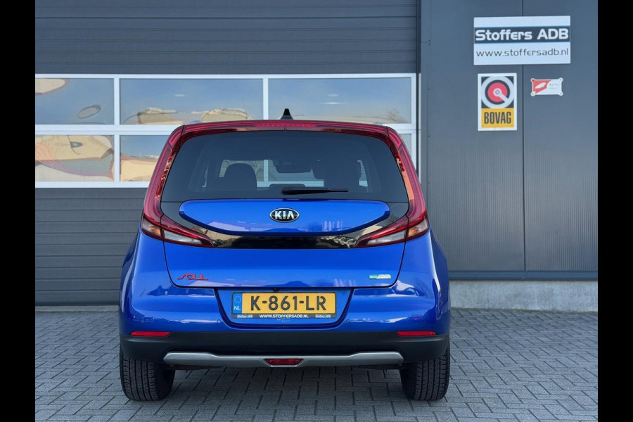 Kia e-Soul DynamicLine 64 kWh | €11.350 EX BTW | Camera | Navi | Winterpack | Head-up | BLIS | ACC | LED | 100% Kia onderhouden