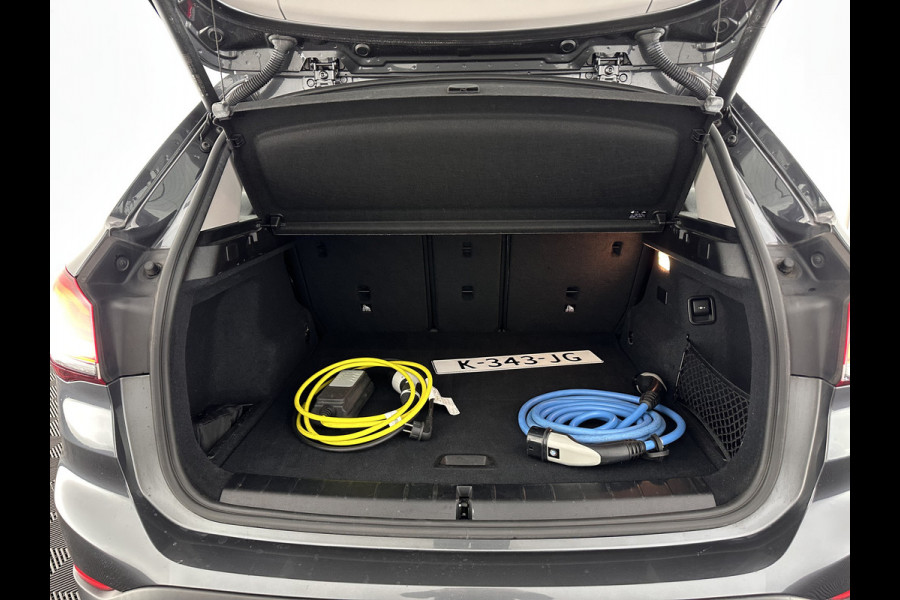 BMW X1 xDrive25e eDrive Edition (INCL.BTW) *HEAD-UP | LEATHER | FULL-LED | HARMAN/KARDON | HEATED-COMFORTSEATS | NAVI-FULLMAP | ECC | PDC | CRUISE | 17''ALU | TOWBAR*