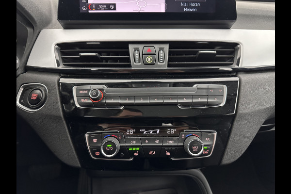 BMW X1 xDrive25e eDrive Edition (INCL.BTW) *HEAD-UP | LEATHER | FULL-LED | HARMAN/KARDON | HEATED-COMFORTSEATS | NAVI-FULLMAP | ECC | PDC | CRUISE | 17''ALU | TOWBAR*