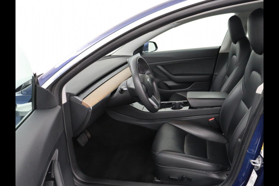 Tesla Model 3 Standard RWD Plus 60 kWh | Autopilot | Panoramadak | Leder | Stoelverwarming | Full LED | Camera | Navigatie | Keyless