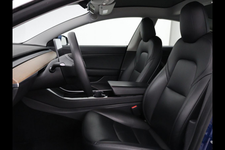 Tesla Model 3 Standard RWD Plus 60 kWh | Autopilot | Panoramadak | Leder | Stoelverwarming | Full LED | Camera | Navigatie | Keyless