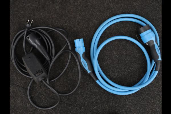 Tesla Model 3 Standard RWD Plus 60 kWh | Autopilot | Panoramadak | Leder | Stoelverwarming | Full LED | Camera | Navigatie | Keyless