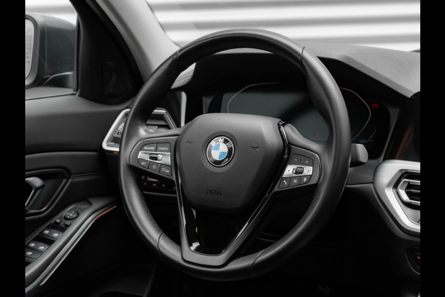 BMW 3-serie 320d - Sportstoelen - Schuif-/kanteldak - Hifi - Camera - Keyless Entry