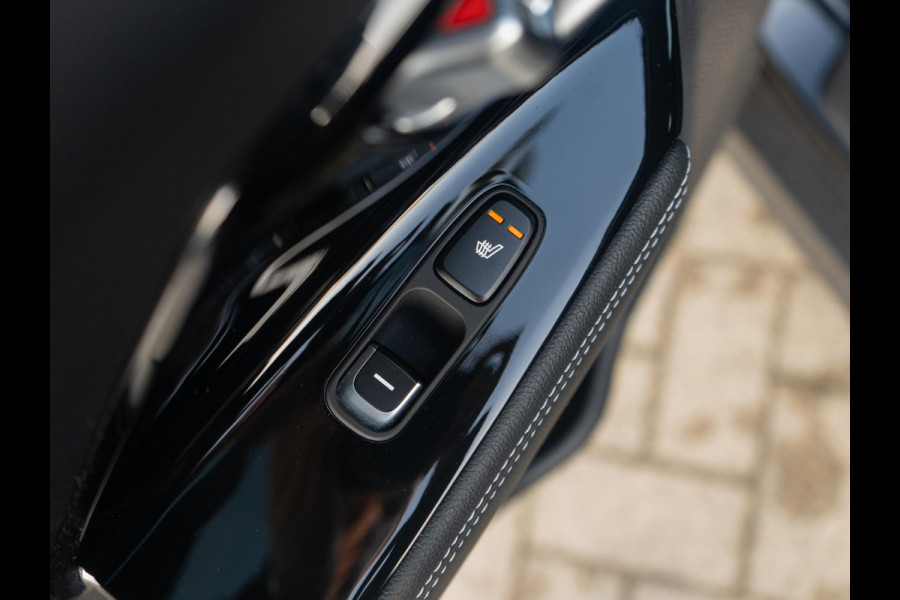 Kia e-Niro ExecutiveLine 64 kWh | Stoelverwarming-verkoeling | Cruise | Clima | Camera | Carplay | Navi | Keyless | Stoelverwarming-verkoeling |