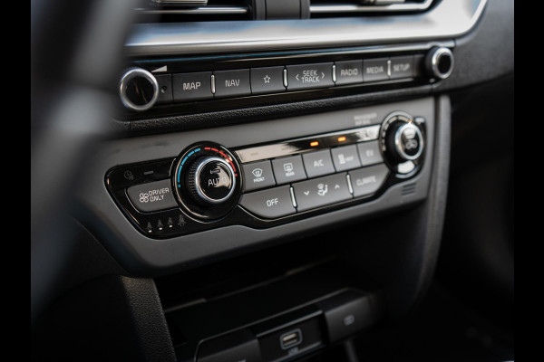 Kia e-Niro ExecutiveLine 64 kWh | Stoelverwarming-verkoeling | Cruise | Clima | Camera | Carplay | Navi | Keyless | Stoelverwarming-verkoeling |