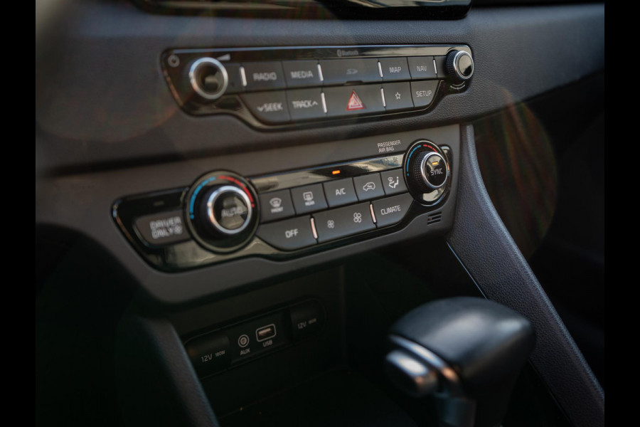 Kia Niro 1.6 GDi Hybrid Design Edition Stoel en stuur verwarming | Trekhaak