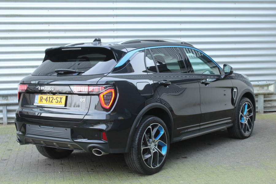 Lynk & Co 01 1.5 262pk PHEV 360 Camera SoH 96% BTW NL-Auto NAP Panoramadak Clima Cruise Navi Carplay 20"LMV El. Klep
