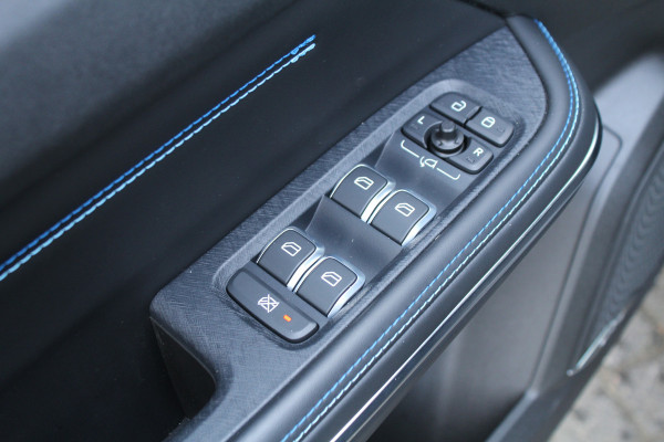 Lynk & Co 01 1.5 262pk PHEV 360 Camera SoH 96% BTW NL-Auto NAP Panoramadak Clima Cruise Navi Carplay 20"LMV El. Klep