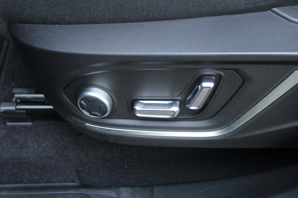 Lynk & Co 01 1.5 262pk PHEV 360 Camera SoH 96% BTW NL-Auto NAP Panoramadak Clima Cruise Navi Carplay 20"LMV El. Klep