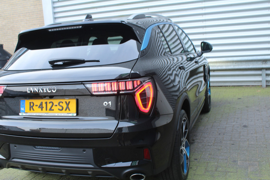 Lynk & Co 01 1.5 262pk PHEV 360 Camera SoH 96% BTW NL-Auto NAP Panoramadak Clima Cruise Navi Carplay 20"LMV El. Klep