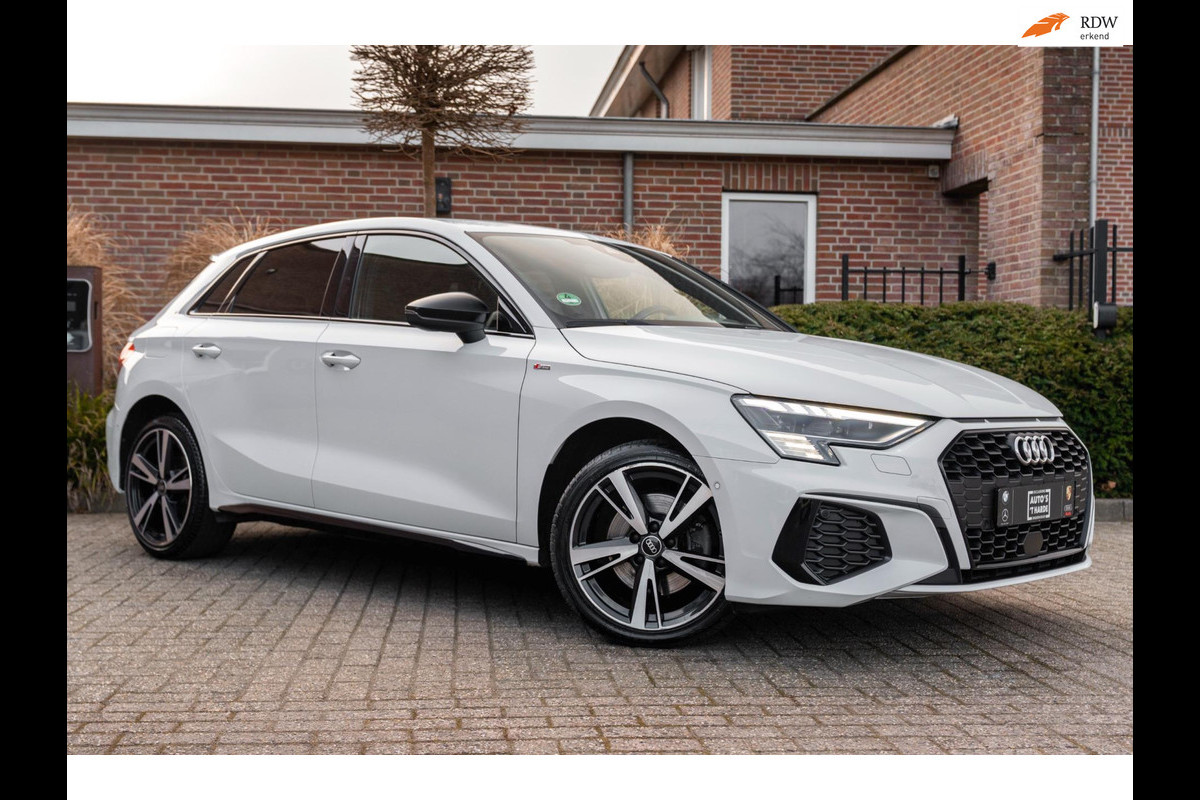 Audi A3 Sportback 40 TFSI e S Edition ACC B&O Matrix LED Ambiance Elek.Klep Keyless Stoelverwarming 18''