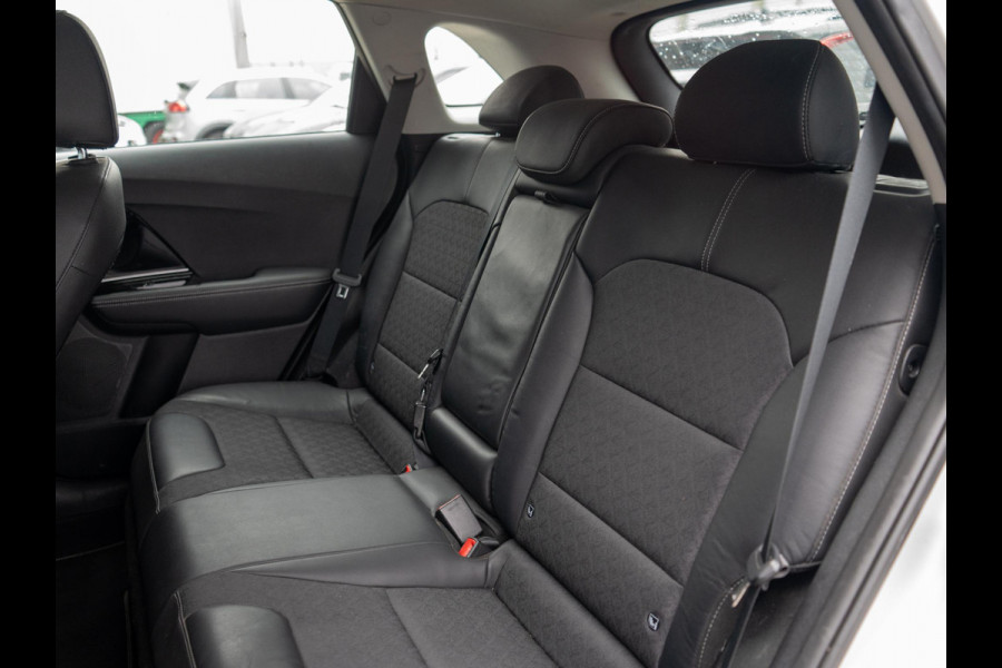 Kia Niro 1.6 GDi Hybrid DynamicLine | Trekhaak | Navigatie | PDC |