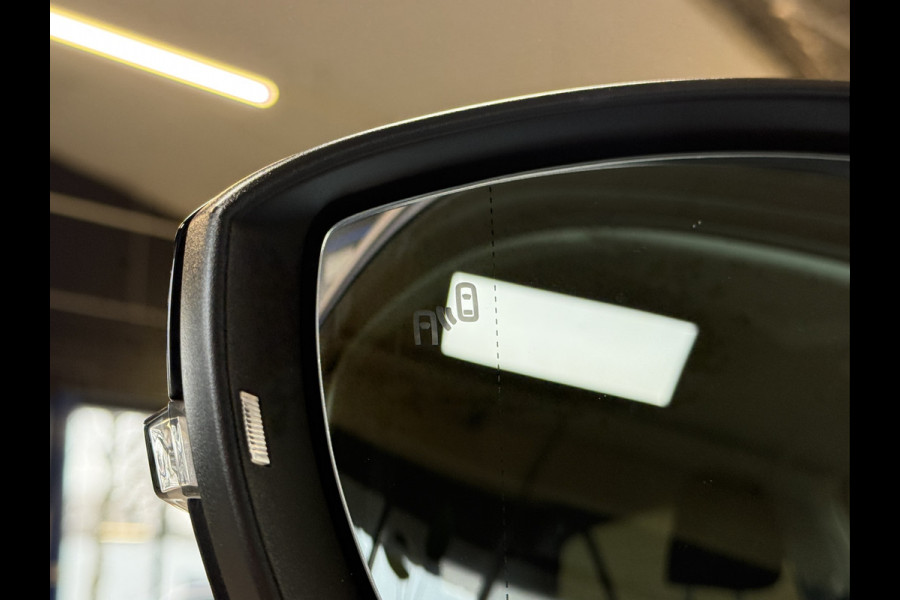 Volkswagen T-Cross 1.0 TSI 115pk AUT Style | Navi | 18 inch | LED | ACC | Blindspot | PDC V+A | Carplay | 100% Onderhouden!