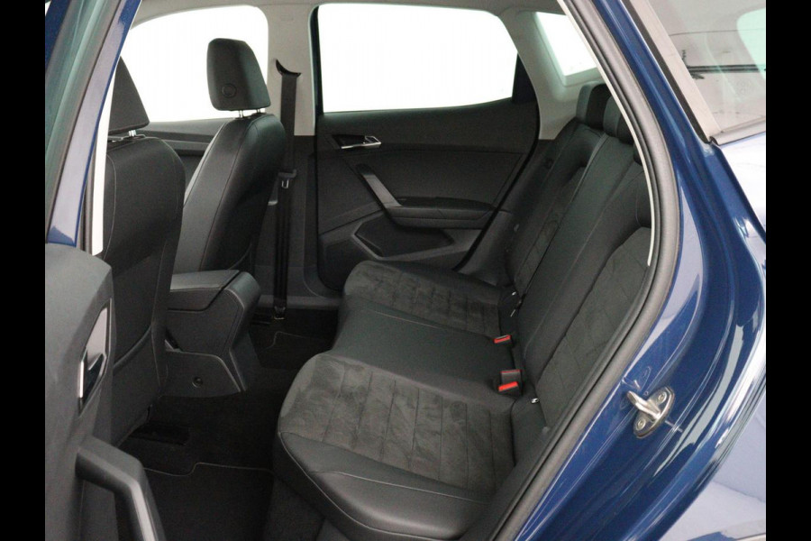 Seat Arona 1.0 TSI Style Intens | Alcantara | Full LED | Adaptive cruise | Virtual Cockpit | Camera | Carplay | Park Assist | Navigatie | Climate control