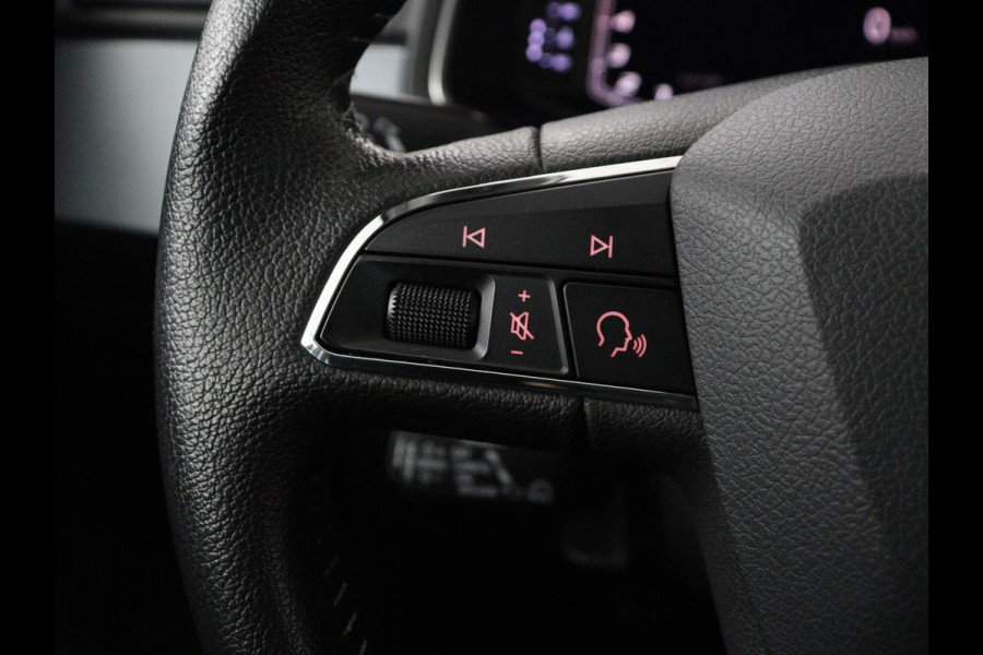 Seat Arona 1.0 TSI Style Intens | Alcantara | Full LED | Adaptive cruise | Virtual Cockpit | Camera | Carplay | Park Assist | Navigatie | Climate control