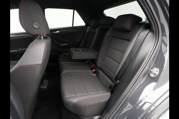 Volkswagen T-Roc 1.5 TSI 150pk DSG Sport Camera Navigatie Acc Carplay