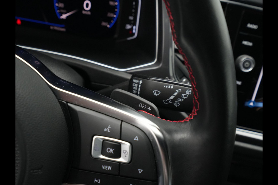 Volkswagen T-Roc 1.5 TSI 150pk DSG Sport Camera Navigatie Acc Carplay