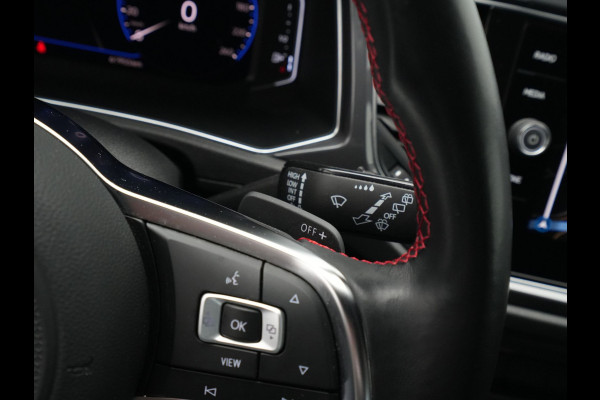 Volkswagen T-Roc 1.5 TSI 150pk DSG Sport Camera Navigatie Acc Carplay