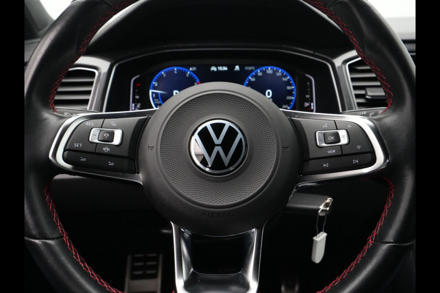 Volkswagen T-Roc 1.5 TSI 150pk DSG Sport Camera Navigatie Acc Carplay