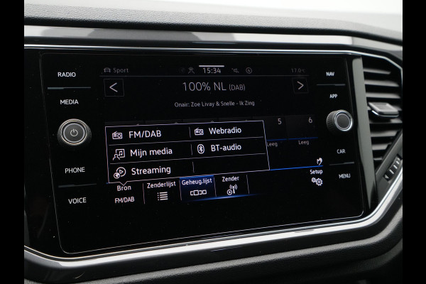 Volkswagen T-Roc 1.5 TSI 150pk DSG Sport Camera Navigatie Acc Carplay