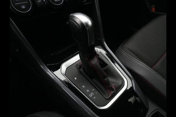 Volkswagen T-Roc 1.5 TSI 150pk DSG Sport Camera Navigatie Acc Carplay