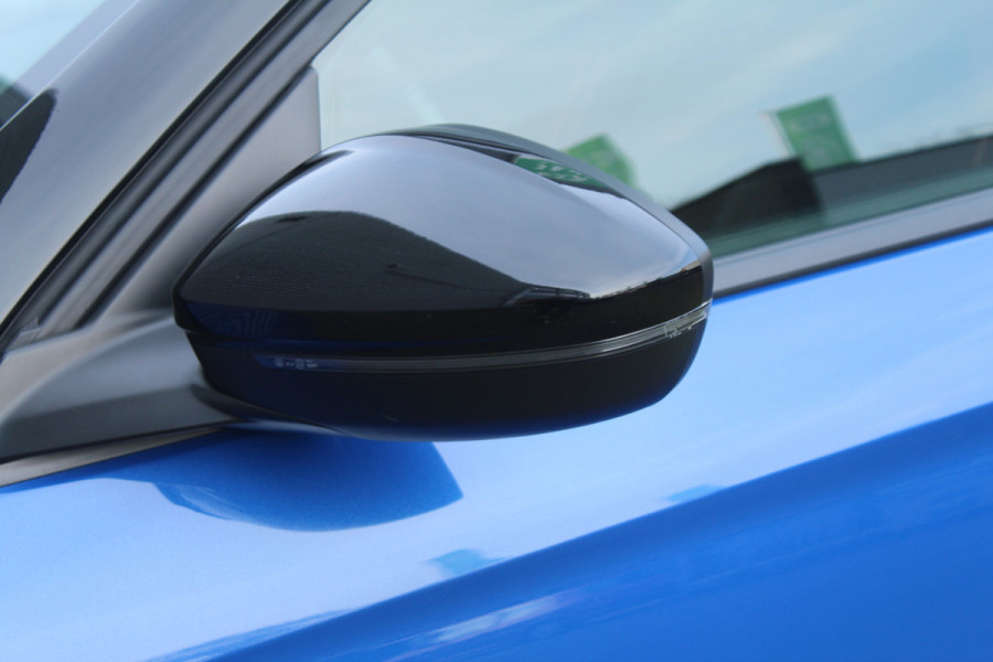 Opel Corsa 1.2 101pk GS Line AUTOMAAT Clima Cruise Carplay Camera LMV Two-Tone