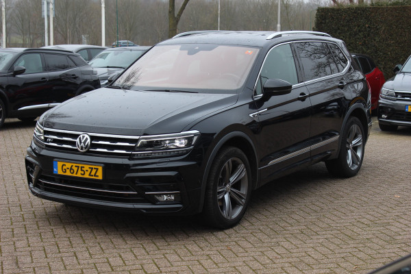 Volkswagen Tiguan Allspace 1.5 TSI Highline Business R / Trekhaak / Camera / Navigatie / Keyless / 19'' / DAB / ACC