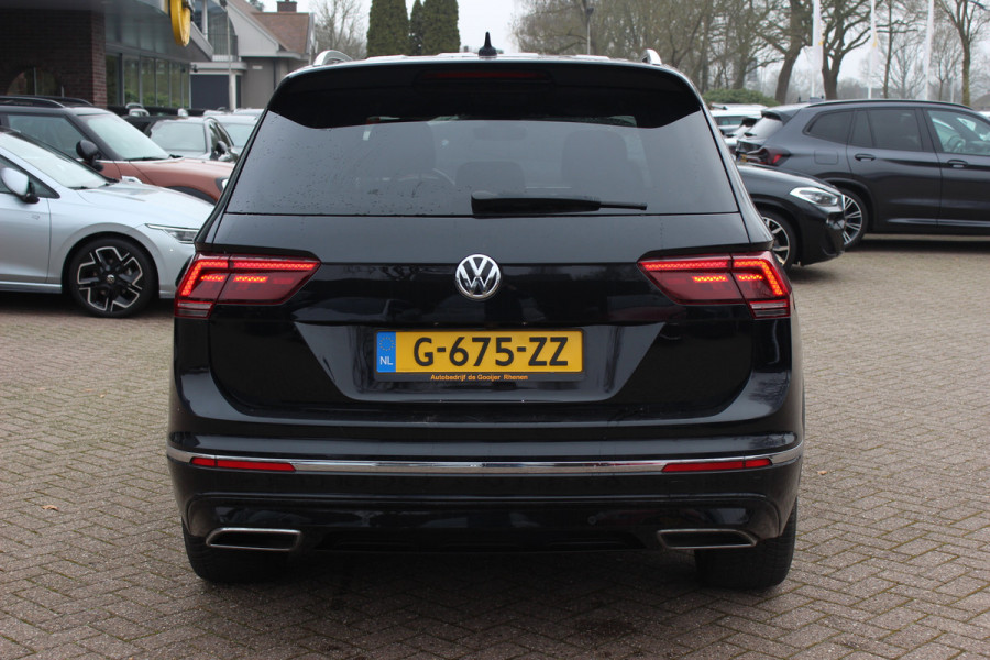 Volkswagen Tiguan Allspace 1.5 TSI Highline Business R / Trekhaak / Camera / Navigatie / Keyless / 19'' / DAB / ACC