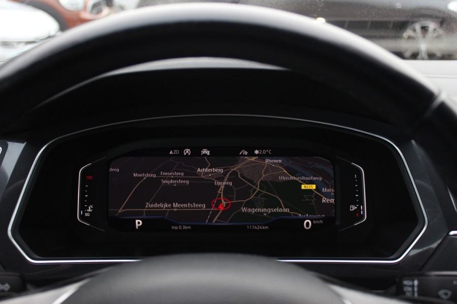 Volkswagen Tiguan Allspace 1.5 TSI Highline Business R / Trekhaak / Camera / Navigatie / Keyless / 19'' / DAB / ACC