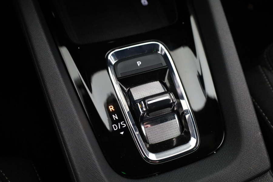 Škoda Octavia Combi 1.4 TSI iV PHEV Sportline Business 204pk  Plug in Hybrid | Privatelease vanaf 675,-- | Navigatie | 18 inch Lichtmetalen velgen | Travel Pakket| SOH 97%