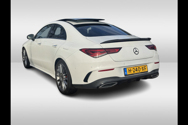 Mercedes-Benz CLA-Klasse 200 Business Solution AMG / Panoramadak / Camera / Sfeerverlichting / 18'' / Leder&Alcantara / Stoelverwarming / DAB / Cruise Control