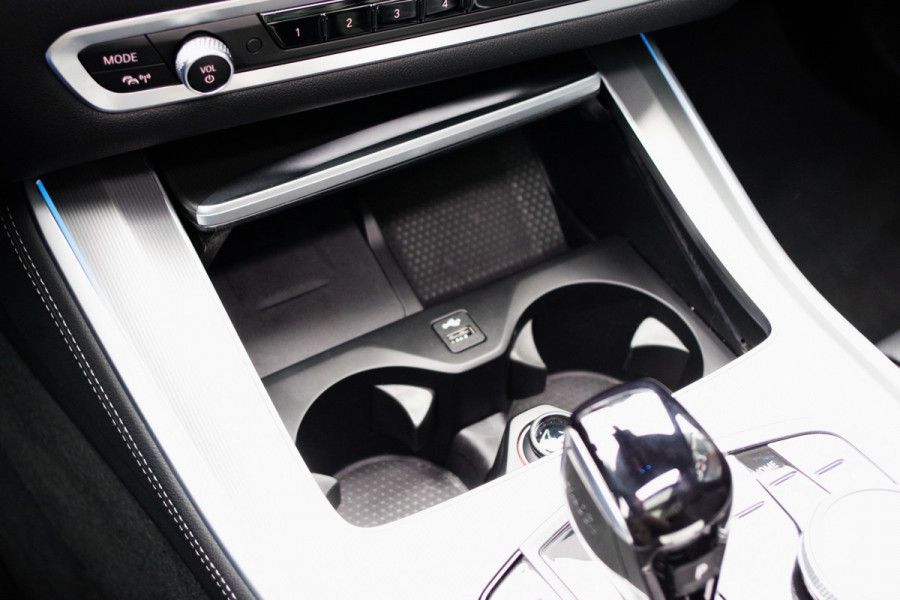 BMW X5 xDrive45e 395 PK M-Sport High Executive PHEV, Panoramadak, Laser-LED, Driving Assistent Prof, 4 x Stoelverwarming