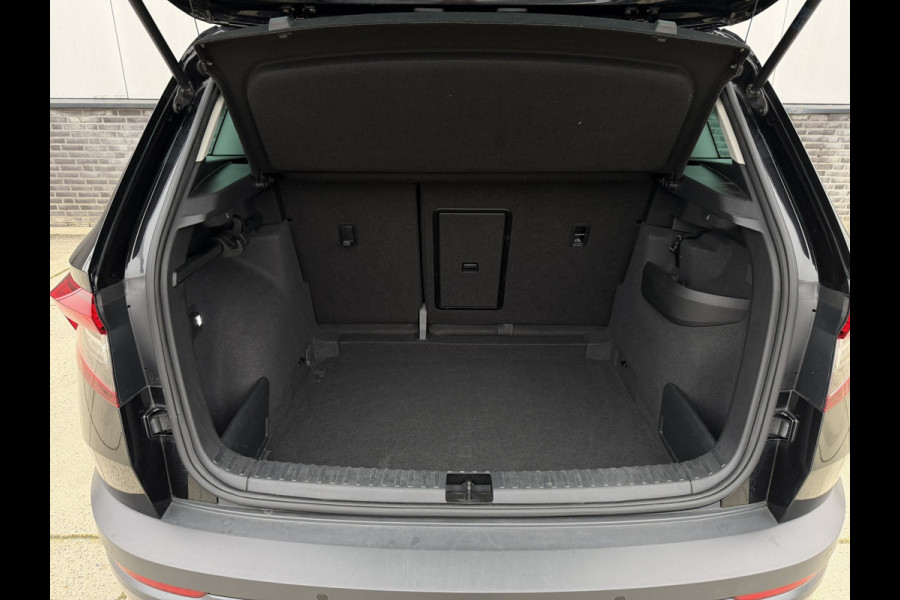 Škoda Karoq 1.5 TSI ACT Style | LED | Elek. Trekhaak | Navi | Carplay | Camera