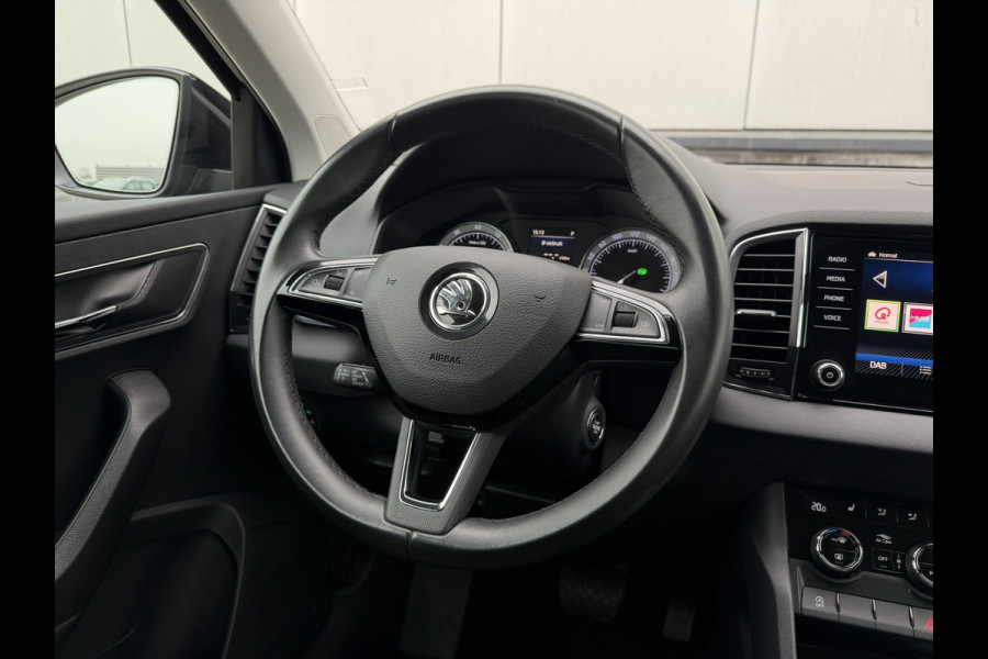 Škoda Karoq 1.5 TSI ACT Style | LED | Elek. Trekhaak | Navi | Carplay | Camera