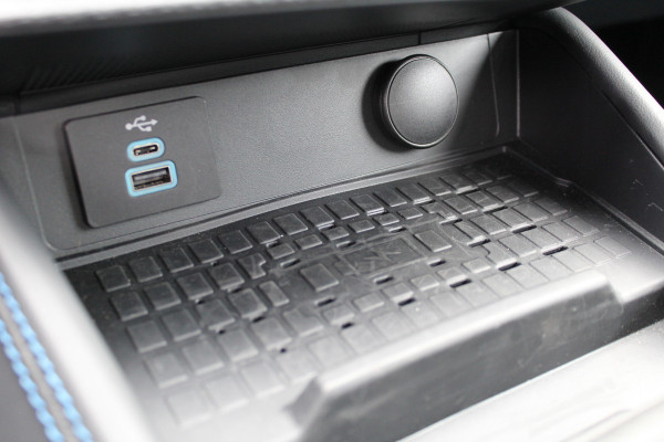 Ford Mustang Fastback 5.0 V8 Dark Horse Automaat | Uniek | Aantoonbare Historie | Full Options