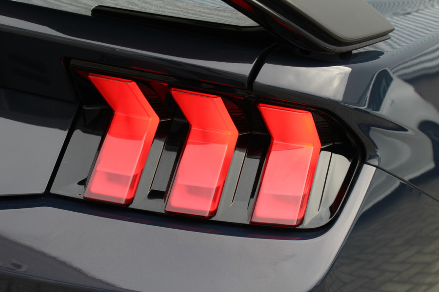 Ford Mustang Fastback 5.0 V8 Dark Horse Automaat | Uniek | Aantoonbare Historie | Full Options