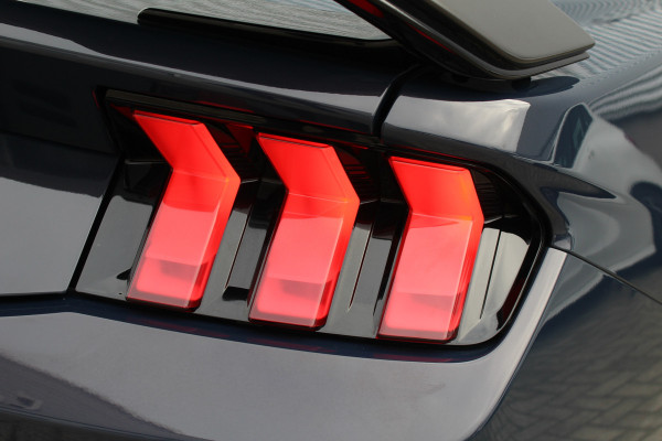 Ford Mustang Fastback 5.0 V8 Dark Horse Automaat | Uniek | Aantoonbare Historie | Full Options