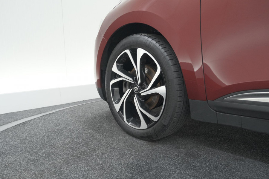Renault Scénic TCe 140 EDC Limited | Camera | Stoelverwarming | Navigatie | Apple Carplay