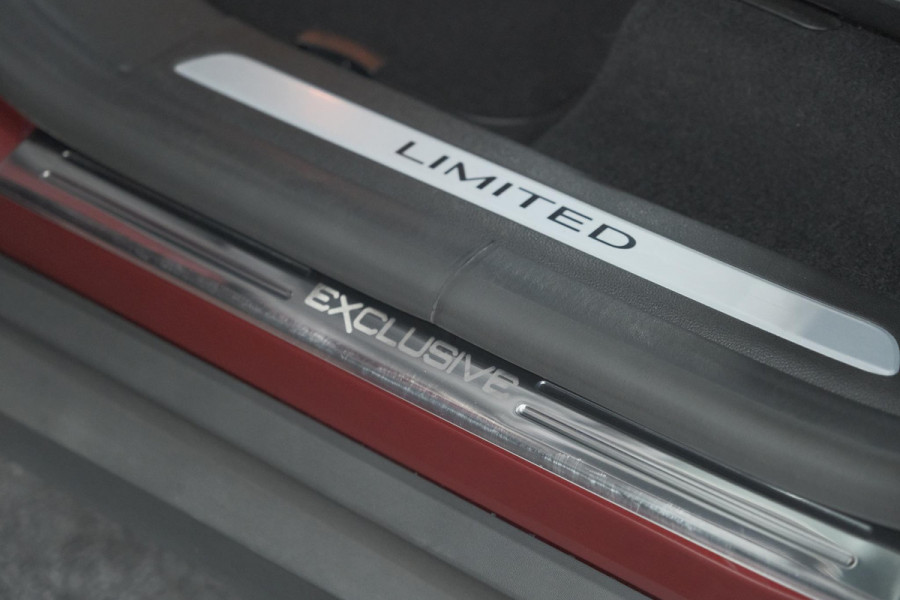 Renault Scénic TCe 140 EDC Limited | Camera | Stoelverwarming | Navigatie | Apple Carplay