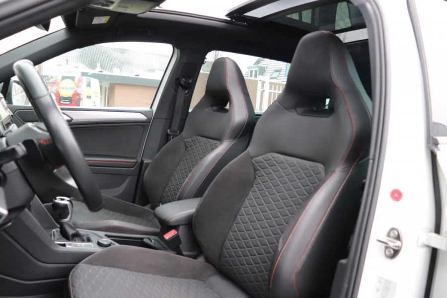 Seat Tarraco 1.4 TSI e-Hybrid PHEV FR Pano Trekhaak 360 View