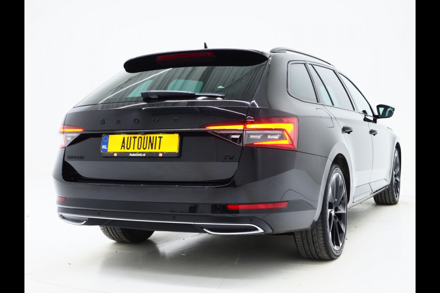 Škoda Superb Combi 1.4 TSI iV Sportline | Sportstoelen | Adaptive Cruise | Trekhaak | Keyless | Camera | Memory | Sfeerlicht