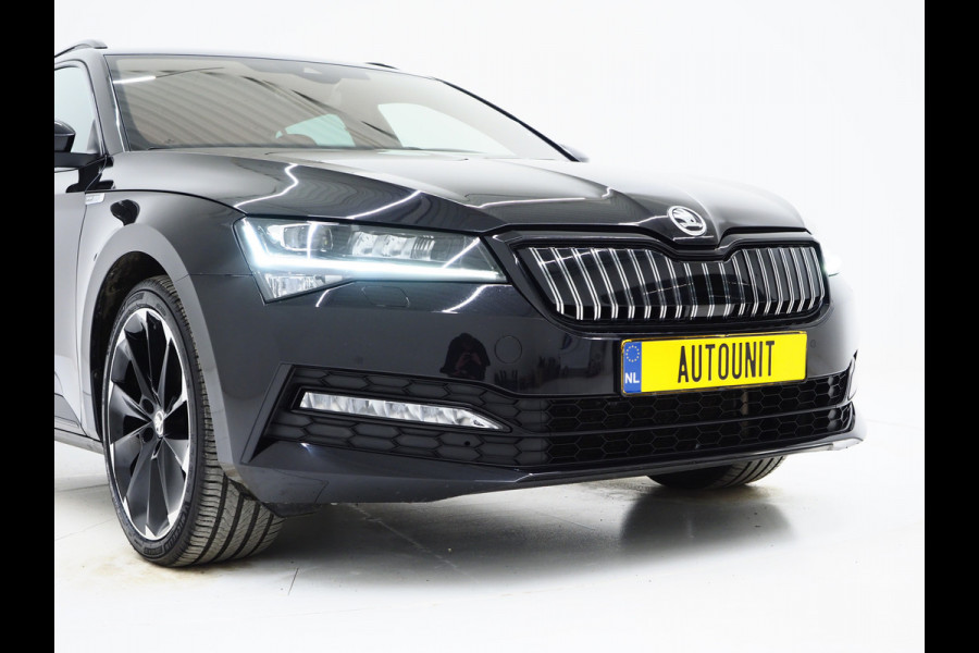 Škoda Superb Combi 1.4 TSI iV Sportline | Sportstoelen | Adaptive Cruise | Trekhaak | Keyless | Camera | Memory | Sfeerlicht