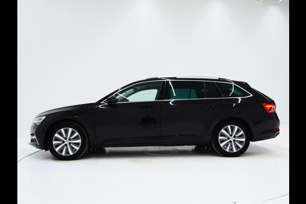 Škoda Superb Combi 1.4 TSI iV 218PK Style | Panoramadak | Adaptive Cruise | Camera | Memory | Virtual | DAB | Carplay