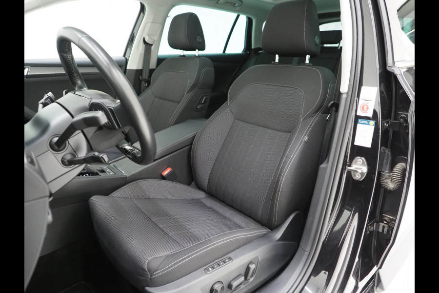 Škoda Superb Combi 1.4 TSI iV 218PK Style | Panoramadak | Adaptive Cruise | Camera | Memory | Virtual | DAB | Carplay