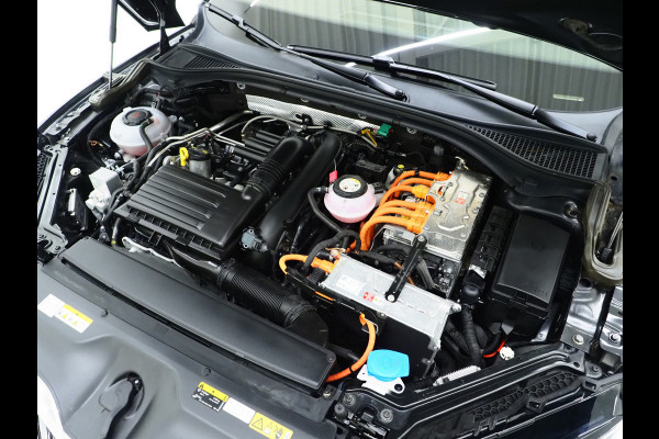 Škoda Superb Combi 1.4 TSI iV 218PK Style | Panoramadak | Adaptive Cruise | Camera | Memory | Virtual | DAB | Carplay